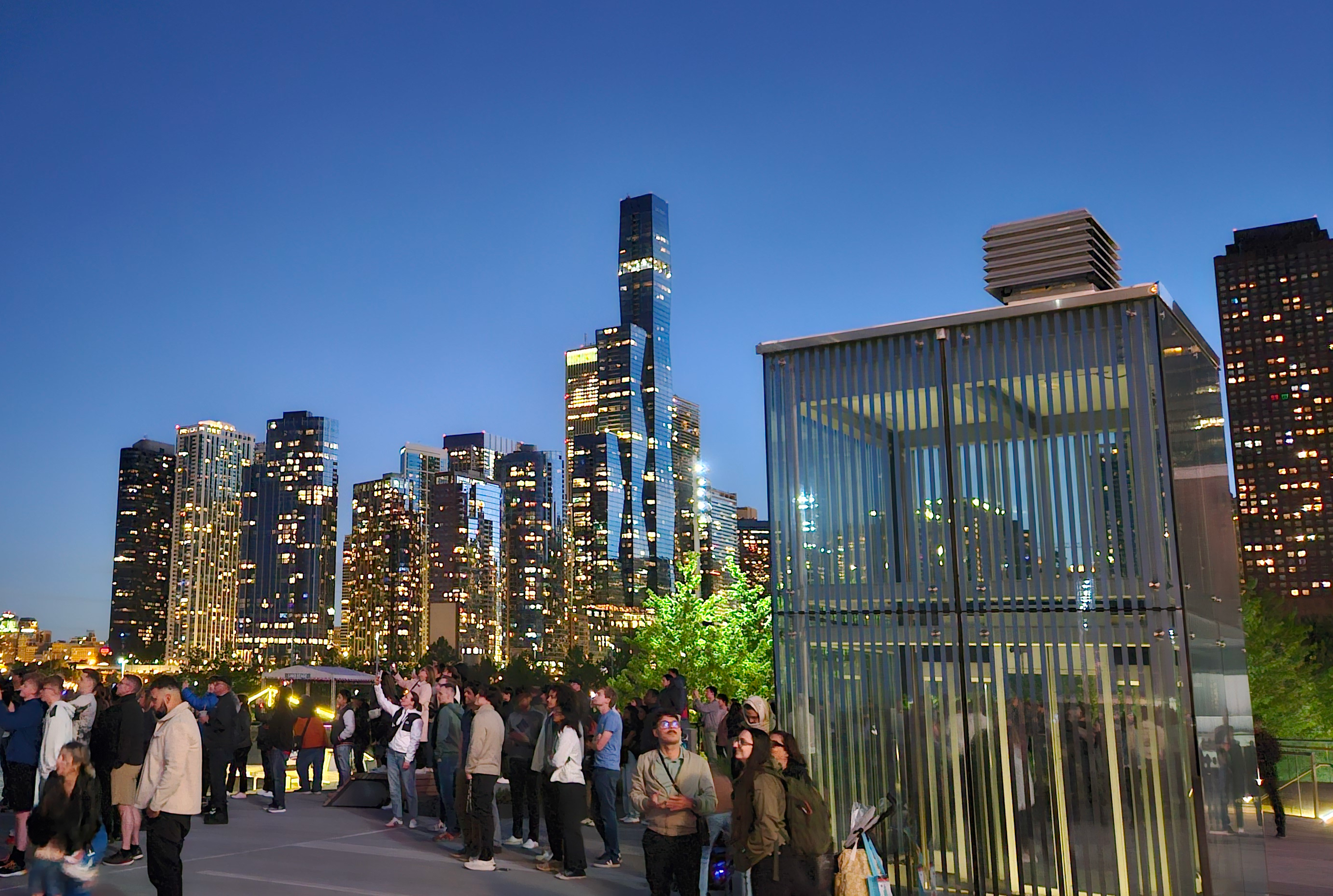 View of the evening Chicago skyline