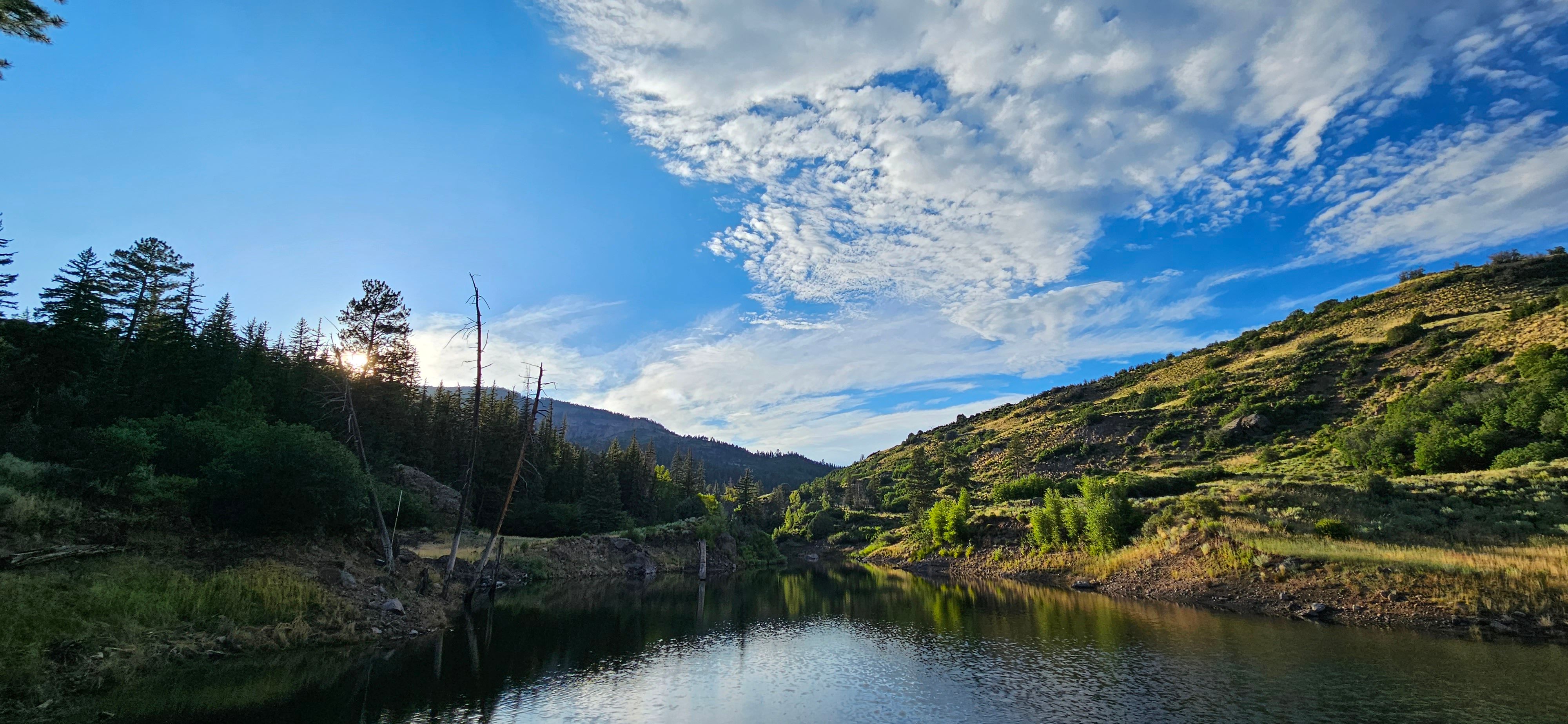 View of water at the Soap Creek campgrounds near Blue Mesa reservoir